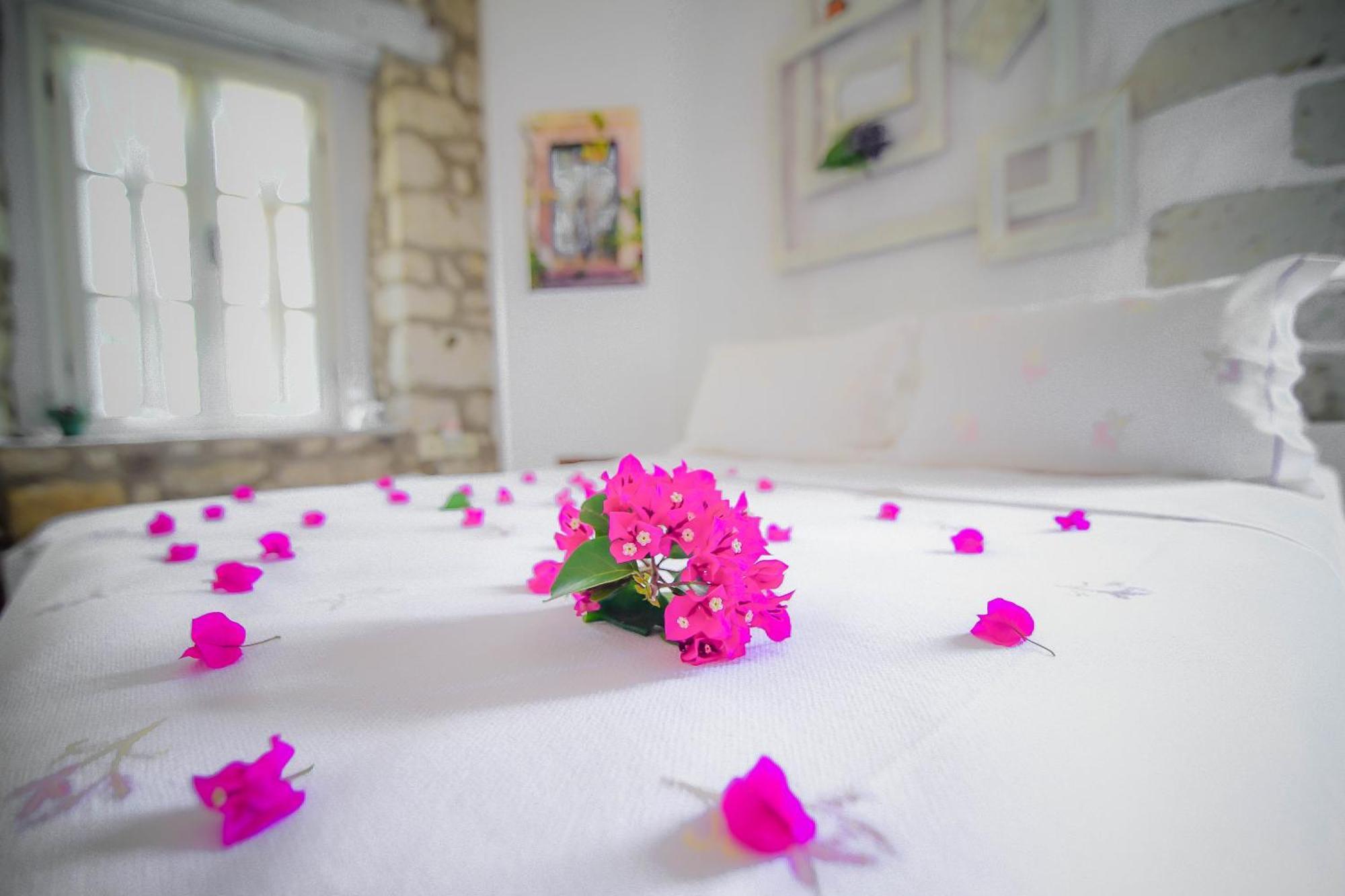 Yukari Sokak Vip Butik Otel Alaçatı Eksteriør billede