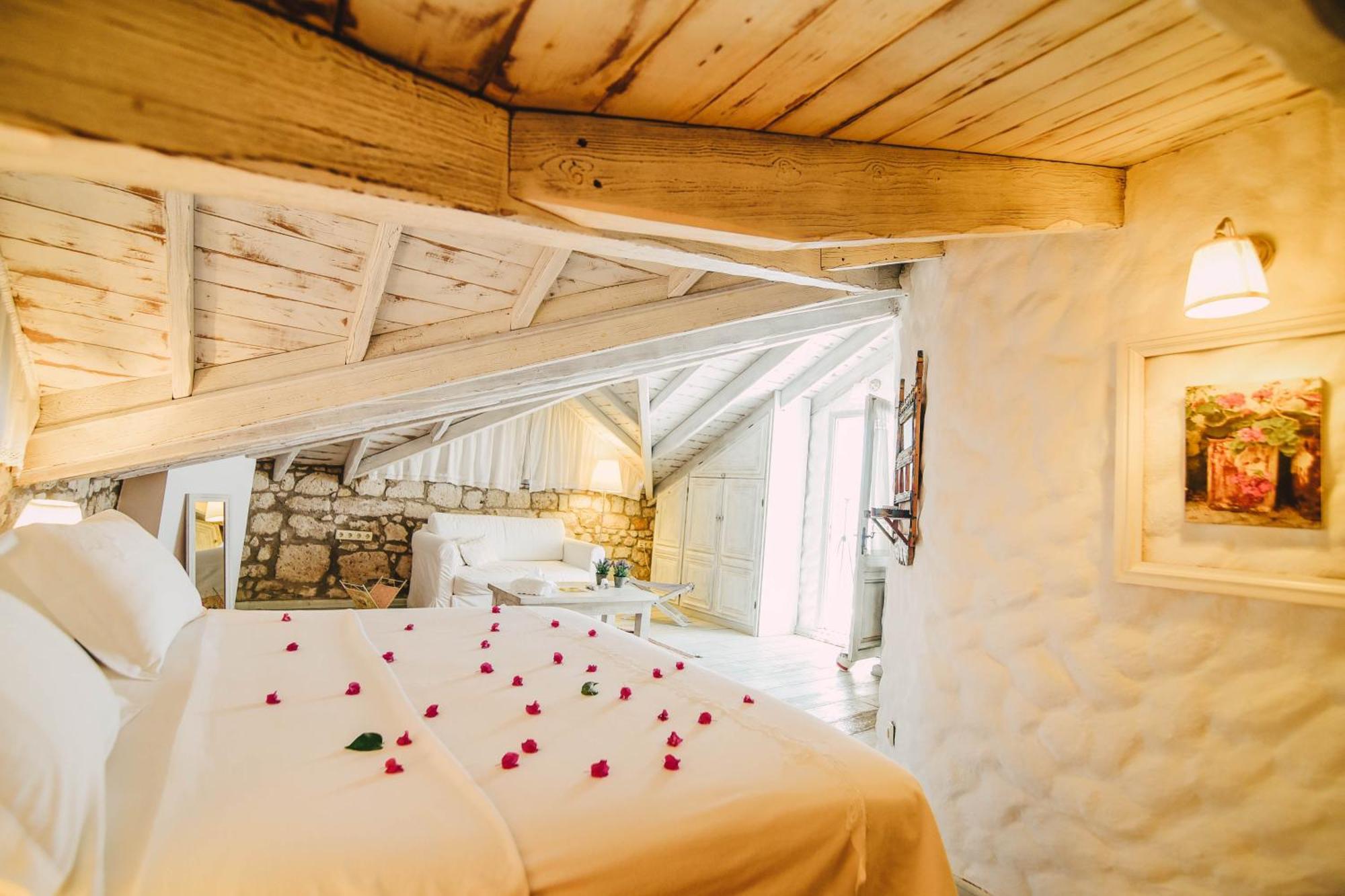 Yukari Sokak Vip Butik Otel Alaçatı Eksteriør billede